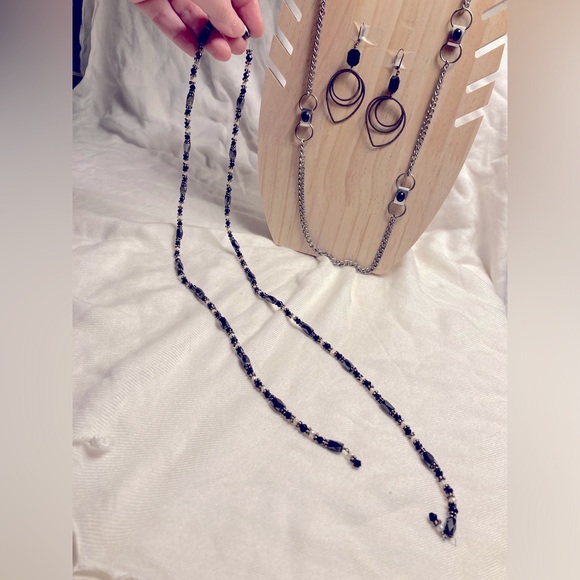 *3 for $20* Silver-Toned Drop Earrings w/Faceted Necklaces & Pins. - Picture 4 of 9